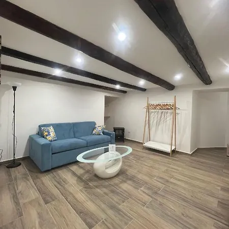 Lucullo's Apartment *